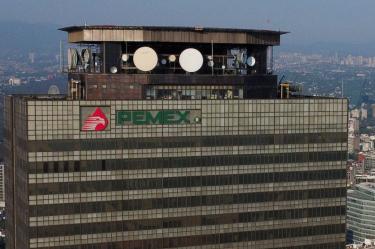 Pemex reduce 43% envíos a Estados Unidos; cambia la prioridad en crudo