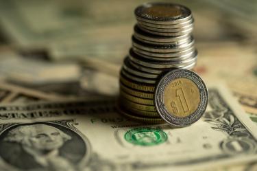 Peso tiene semana de pérdidas: Dólar cierra la semana en 18.50 pesos