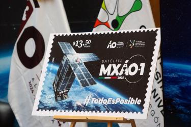 Ceremonia de la estampilla postal "Microsatelite MXA0-1".