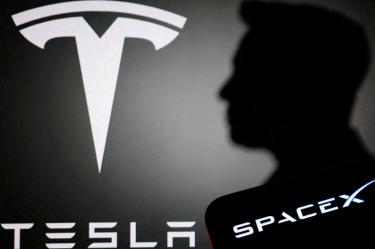 Elon Musk respalda fusión de Tesla y SpaceX; crearía un gigante de 3.5 billones de dólares.