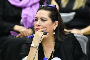 “La renuncia no es un borrón y cuenta nueva, y ahí muere. No, tiene que continuarse por la salud de la República"