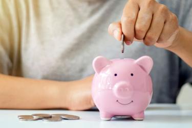 Afores tendrán comisión máxima de 0.53% en 2027; esto cobrarán por tus ahorros.
