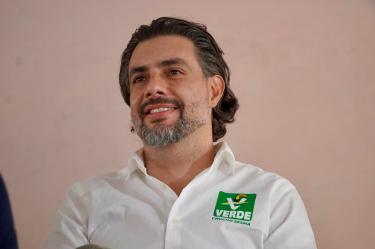Jesús Sesma promueve iniciativa para otorgar estímulos fiscales a viviendas sustentables en la capital