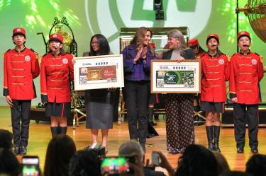 La directora general de la Lotería Nacional, Olivia Salomón, destacó que ambas conmemoraciones recuerdan que México tiene una gran historia que honrar y un futuro de bienestar.