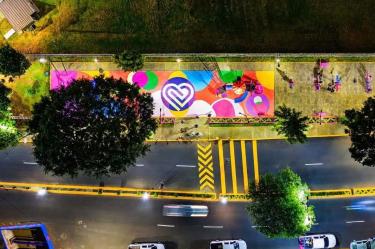 El proyecto forma parte de la estrategia Senderos de Paz, Seguridad y Esperanza, que combina iluminación, rehabilitación de vialidades y recuperación del espacio público para mejorar las condiciones en las que la población utiliza las calles.