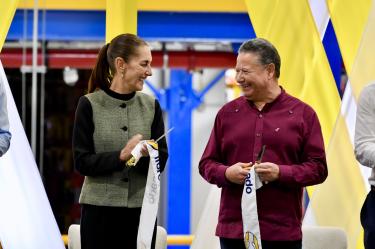 La presidenta Claudia Sheinbaum Pardo y el gobernador Julio Menchaca Salazar encabezaron la inauguración del primer Centro de Distribución Robótica de Mercado Libre y de la primera etapa de Laboratorios Carnot, en el marco de la decimoséptima visita de la mandataria federal a Hidalgo.
