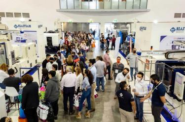La jornada de apertura del encuentro contará con la participación de especialistas académicos que analizarán con métricas cuantitativas la huella ambiental del plástico en comparación con otros insumos industriales como el vidrio.