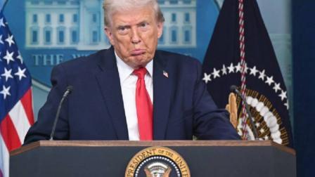 Carlos Serrano Herrera, Economista Jefe de BBVA México, refiere la orden ejecutiva del presidente de los Estados Unidos, está destinada a delimitar medidas para restringir el acceso de los migrantes no documentados al sistema financiero de Estados Unidos, incluido el uso de servicios de envío de remesas y medios de pago digitales.

#TRUMP #REMESAS #BBVA 

COMENTA ESTE VIDEO Y COMPARTELO CON TUS AMIGOS

Para más información entra: http://www.youtube.com/ImagenRadioLive

No olvides dejarnos tus comentarios y visitarnos en

Facebook: https://www.facebook.com/ImagenRadio
X: https://twitter.com/Imagen_Mx
Sitio: http://www.imagenradio.com.mx


Suscríbete a nuestro canal: https://www.youtube.com/channel/UCB0BUmdBOrH9mYU2ebs1eWA



#ImagenRadioEnVivo #NoticiasEnVivo