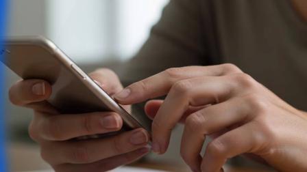 Lucas Gallito, Director para América Latina de GSMA (Asociación Global del Ecosistema Móvil) nos habla sobre que a pocos días de que venza el plazo legal para el registro de líneas telefónicas en el país, la GSMA ha hecho un llamado urgente a las autoridades para revisar los tiempos establecidos, calificándolos como poco realistas ante la complejidad del territorio mexicano.

#gemsa #registro #celulares 

COMENTA ESTE VIDEO Y COMPARTELO CON TUS AMIGOS

Para más información entra: http://www.youtube.com/ImagenRadioLive

No olvides dejarnos tus comentarios y visitarnos en

Facebook: https://www.facebook.com/ImagenRadio
X: https://twitter.com/Imagen_Mx
Sitio: http://www.imagenradio.com.mx


Suscríbete a nuestro canal: https://www.youtube.com/channel/UCB0BUmdBOrH9mYU2ebs1eWA



#ImagenRadioEnVivo #NoticiasEnVivo