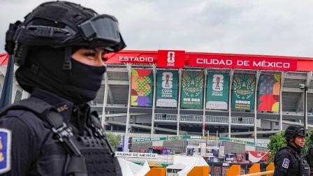 Resguardo de autoridades al Estadio Ciudad de México