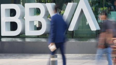 Deuda pública de México podría escalar al 60% del PIB en 2030
