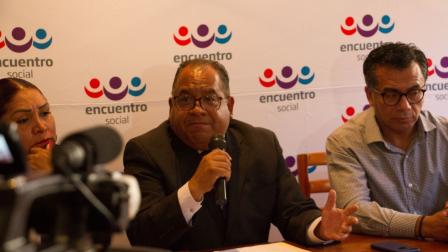 Tras la reciente aprobación unánime de los consejeros del Instituto Nacional Electoral (INE), el escenario político de México suma un nuevo integrante: el partido Paz (Construyendo Solidaridad y Paz). Armando González Escoto, representante legal del partido PAZ, analizan en entrevista los orígenes de la organización, su independencia política, el diagnóstico sobre la infiltración del crimen organizado en el gobierno y la estrategia para competir en el proceso electoral de 2027.






COMENTA ESTE VIDEO Y COMPARTELO CON TUS AMIGOS

Para más información entra: https://www.youtube.com/watch?v=6pLXCoJQvPE

No olvides dejarnos tus comentarios y visitarnos en 

Sitio: http://www.imagenradio.com.mx 
Facebook: https://www.facebook.com/ImagenRadio/?locale=es_LA
Twitter: https://x.com/Imagen_Mx
¡Dale like y suscríbete al canal!:  https://www.youtube.com/channel/UCB0BUmdBOrH9mYU2ebs1eWA

#imagenradio #noticiasenvivo