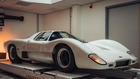 McLaren M6GT