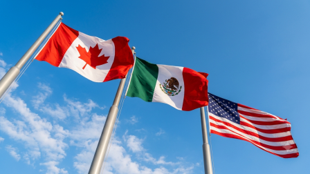Gerónimo Gutiérrez, exembajador de México en Estados Unidos, analiza el futuro del T-MEC ante la revisión comercial y la tensión política bilateral.
El diplomático expone los factores estructurales de la agenda compartida y evalúa el impacto de un segundo mandato de Donald Trump en el comercio. Asimismo, en entrevista con Ivonne Melgar, el especialista detalla las condiciones técnicas para que el nuevo embajador mexicano opere en Washington y resalta el papel de los sectores productivos frente a las políticas proteccionistas.
00:00 - Tensión diplomática en relación bilateral México-Estados Unidos
01:14 - Impacto de Donald Trump en negociaciones del T-MEC
02:43 - Retos de nuevo embajador mexicano en Washington
07:30 - Perspectivas electorales y agenda de seguridad bilateral
11:43 - Origen de cláusula de revisión en acuerdo comercial
15:48 - Inversión extranjera directa y metas de desarrollo económico
COMENTA ESTE VIDEO Y COMPARTELO CON TUS AMIGOS
No olvides dejarnos tus comentarios y visitarnos en
Sitio: http://www.imagenradio.com.mx
Facebook: https://www.facebook.com/ImagenRadio/?locale=es_LA
Twitter: https://x.com/Imagen_Mx
Suscríbete a nuestro canal:
https://www.youtube.com/channel/UCB0BUmdBOrH9mYU2ebs1eWA
#imagenradio #noticiasenvivo #TMEC #RelacionBilateral #GeronimoGutierrez #ImagenRadio #PoliticaExterior