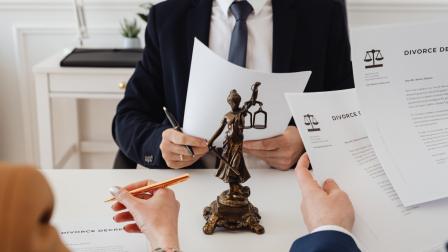 Crisis emocional y sobrecarga operativa paralizan sistema judicial: periodista en derechos humanos