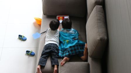 Advierten que uso excesivo de pantallas provoca trastornos de salud mental en menores
