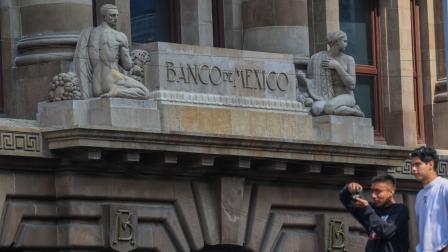 Barclays advierte que Reserva Federal debe mantener tasas ante mercado laboral complejo