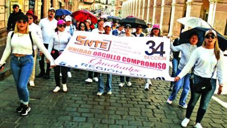 SNTE recupera su poder y pone en jaque a la educación pública