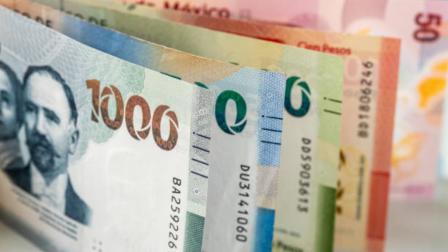Paquete económico 2027 reduce riesgos fiscales al basarse en supuestos realistas: Fitch Ratings