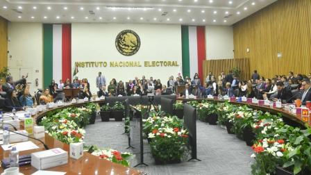 Elecciones de 2027 inician con autoridades debilitadas y divididas: Arturo Espinosa Silis