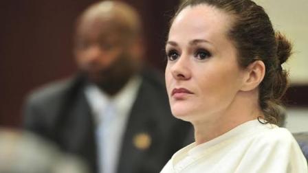 Sobrevive a inyección letal: caso de Christa Pike abre dilema ético de salvar a un asesino