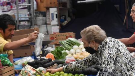 Canasta alimentaria urbana sube 5.5% anual por inflación