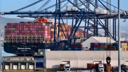 México registra déficit comercial de 606 millones de dólares