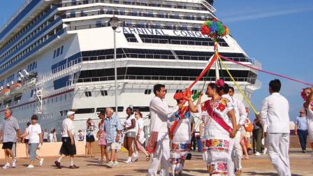 Yucatán invierte 12 mil mdp en Puerto Progreso para duplicar el arribo de cruceros a 2028