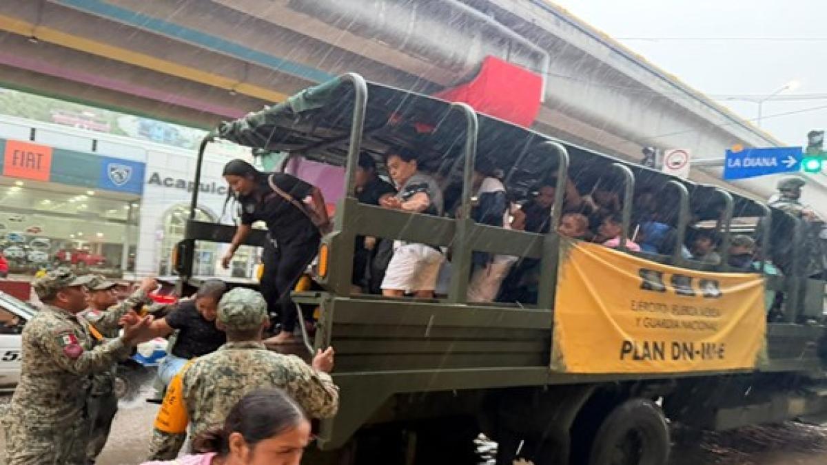 Ejército despliega 760 elementos en Acapulco por tormenta Simón