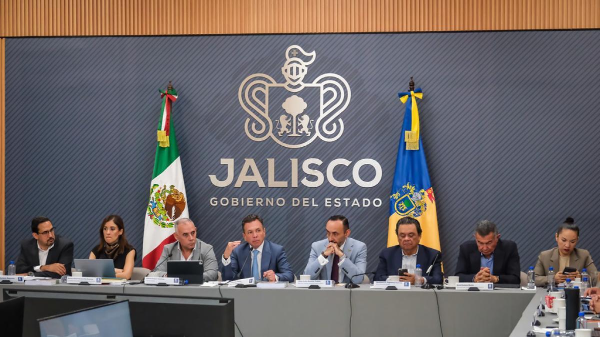 Cierran filas por agua limpia en Jalisco